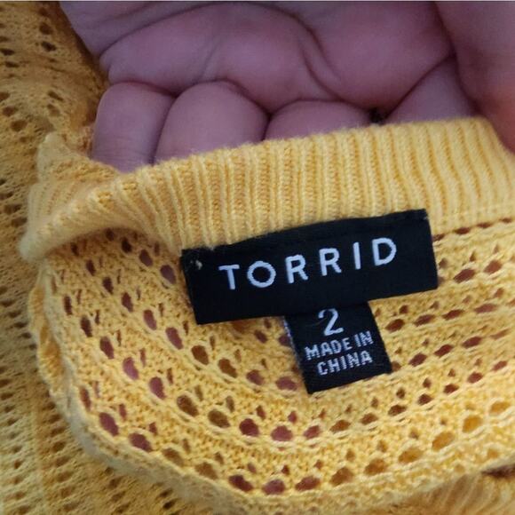 Torrid yellow coldshoulder open weave sweater plus size 2 2X - Picture 5 of 6